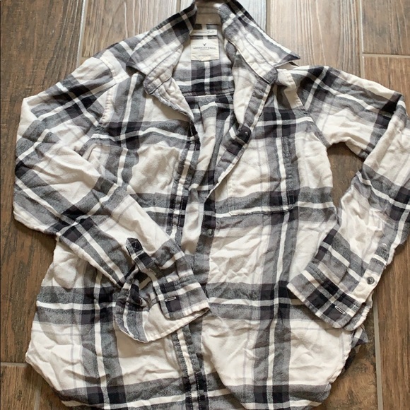 American Eagle Outfitters Tops - Flannel American Eagle Outfitters Tops - Flannel